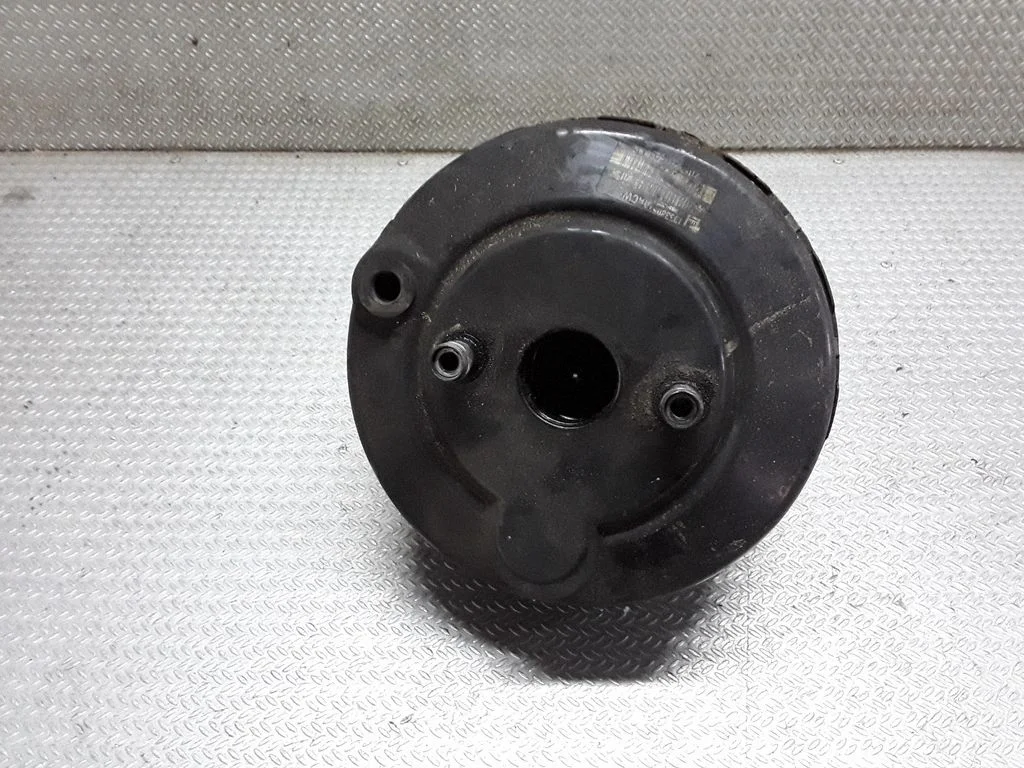 Brake booster 13338057