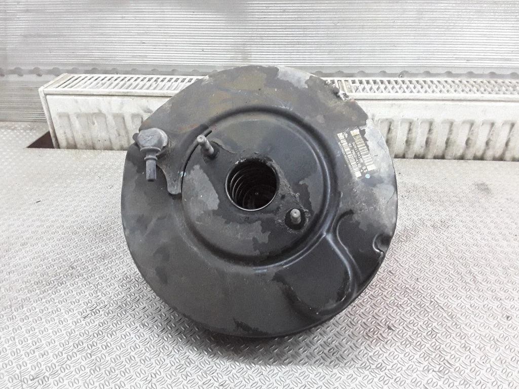 Piduri vaakumvõimendi 9681194180