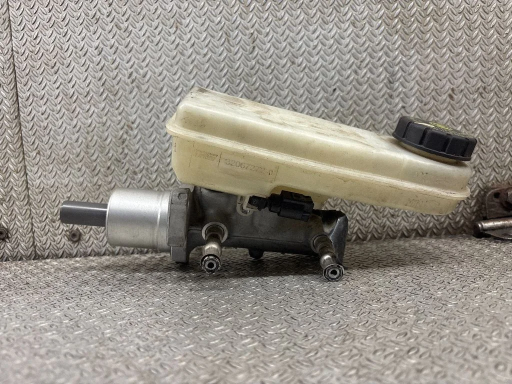 Master brake cylinder – Smart ForFour I (2004-2006)