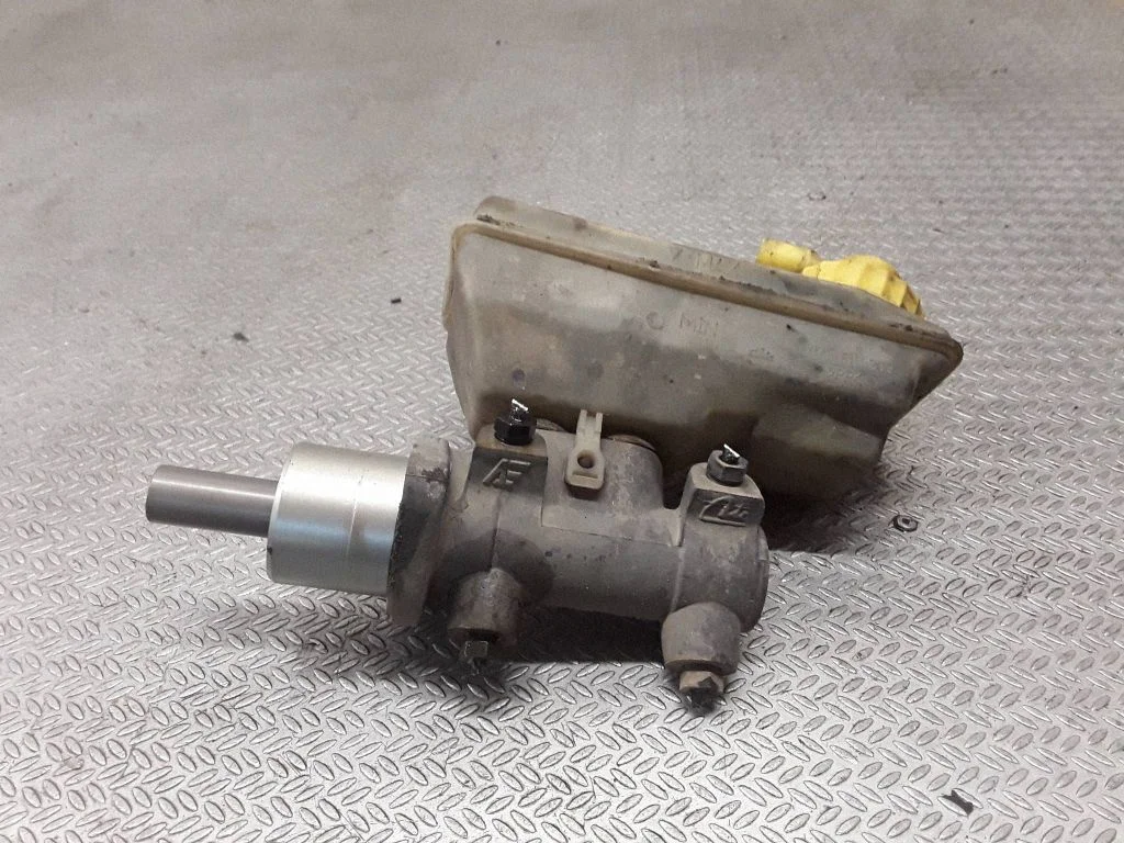 Pompa hamulcowa 7M1611303