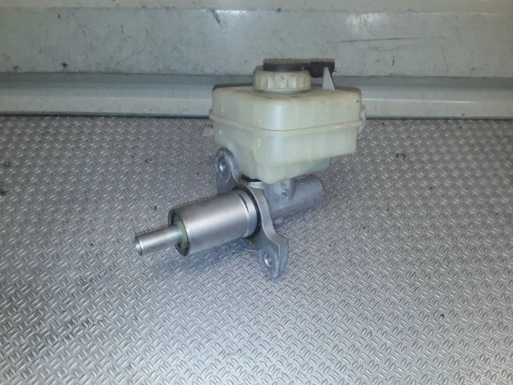 Pompa hamulcowa – BMW Seria 5 E60 E61 (2004-2010)
