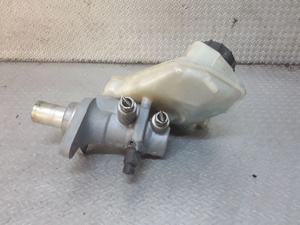 Master brake cylinder – Volvo S80 (2007-2013)