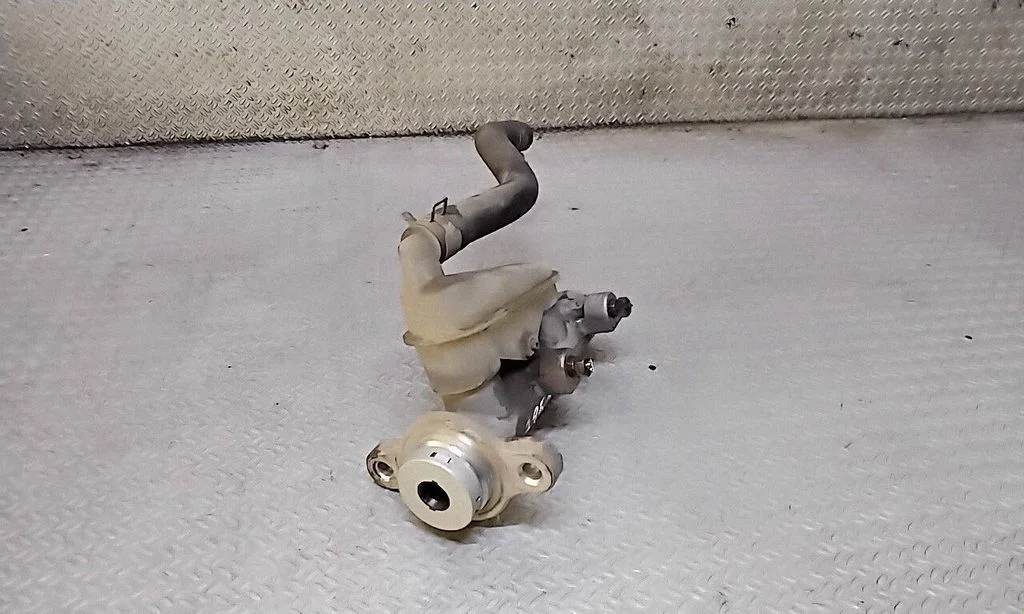 Master brake cylinder