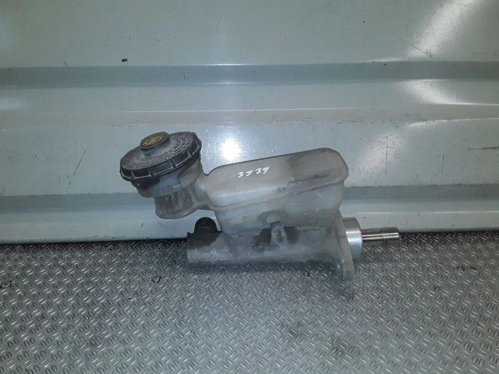 Master brake cylinder – Honda CR-V (2002-2006)