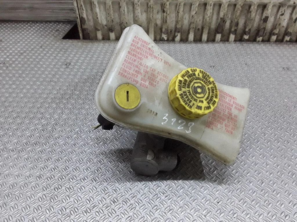 Master brake cylinder 8E0611301G