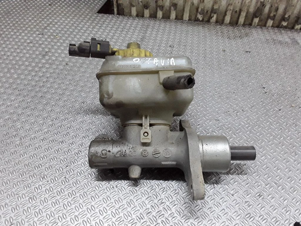 Pompa hamulcowa 03350884591