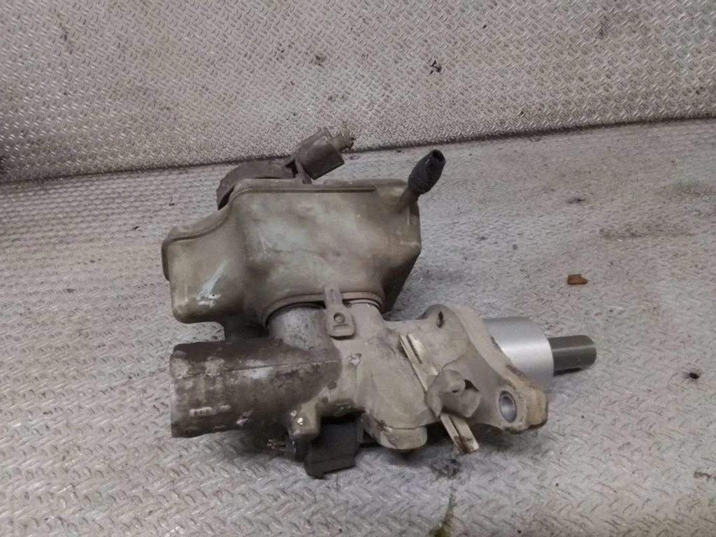 Master brake cylinder – Audi A3 S3 8P (2003-2012)