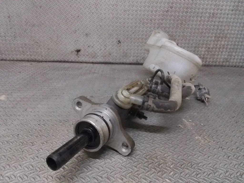 Master brake cylinder 13231140430