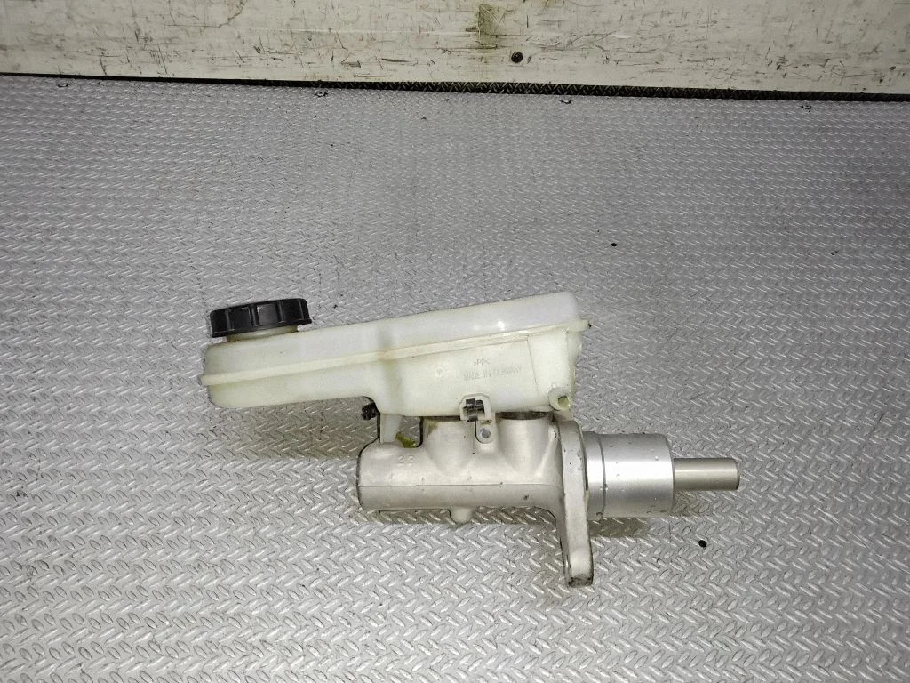 Master brake cylinder – Mitsubishi Colt CZ3 (2006-2009)