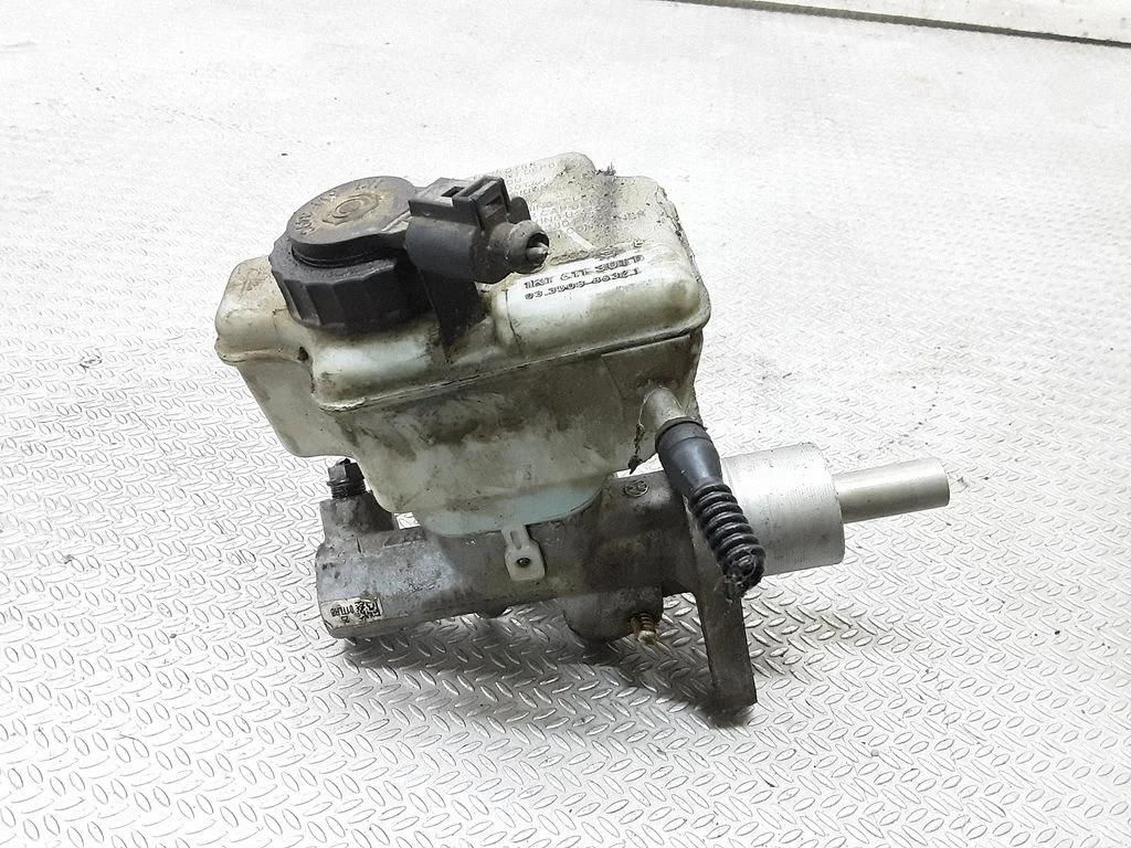 Master brake cylinder – Skoda Yeti (5L) (2009-2017)