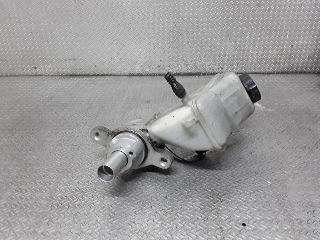 Master brake cylinder – Opel Corsa D (2006-2014)