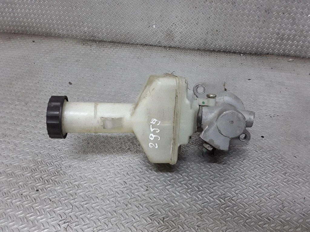 Galvenais bremžu cilindrs 74471177