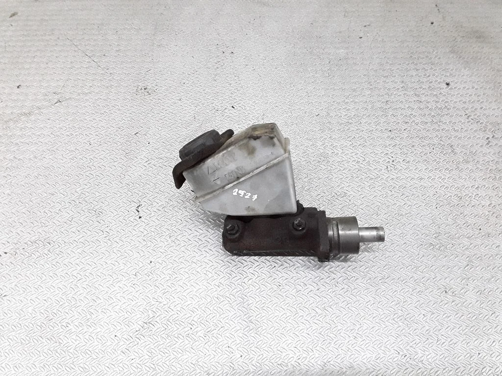 Master brake cylinder 7700417649C