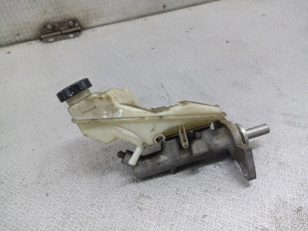 Master brake cylinder 744712513