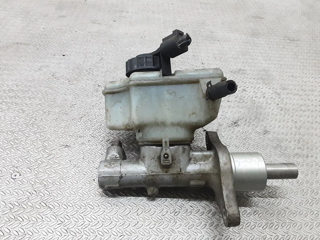 Master brake cylinder 1K1611301C