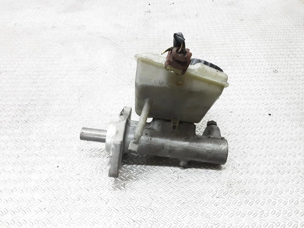 Master brake cylinder – Volvo S80 (1999-2003)