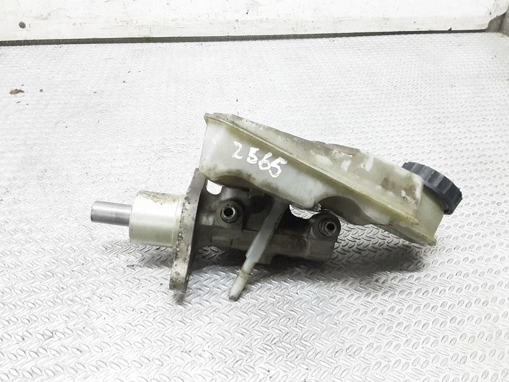 Master brake cylinder – Volvo V50 (2004-2007)