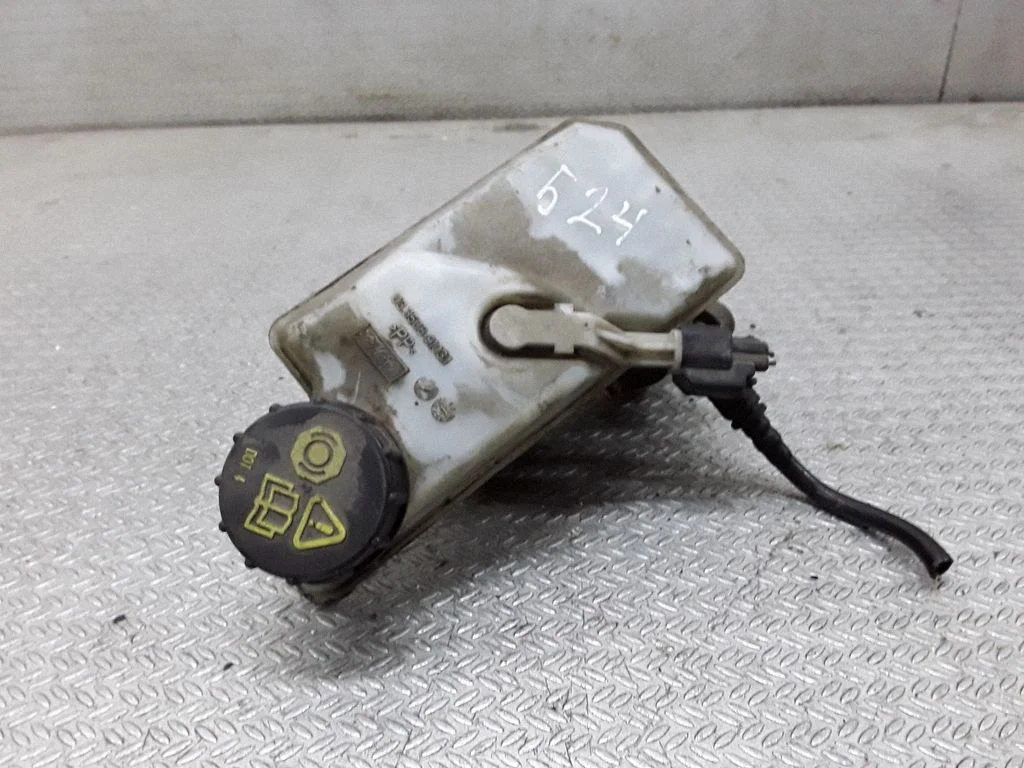 Master brake cylinder – Ford Focus C-MAX (2003-2010)