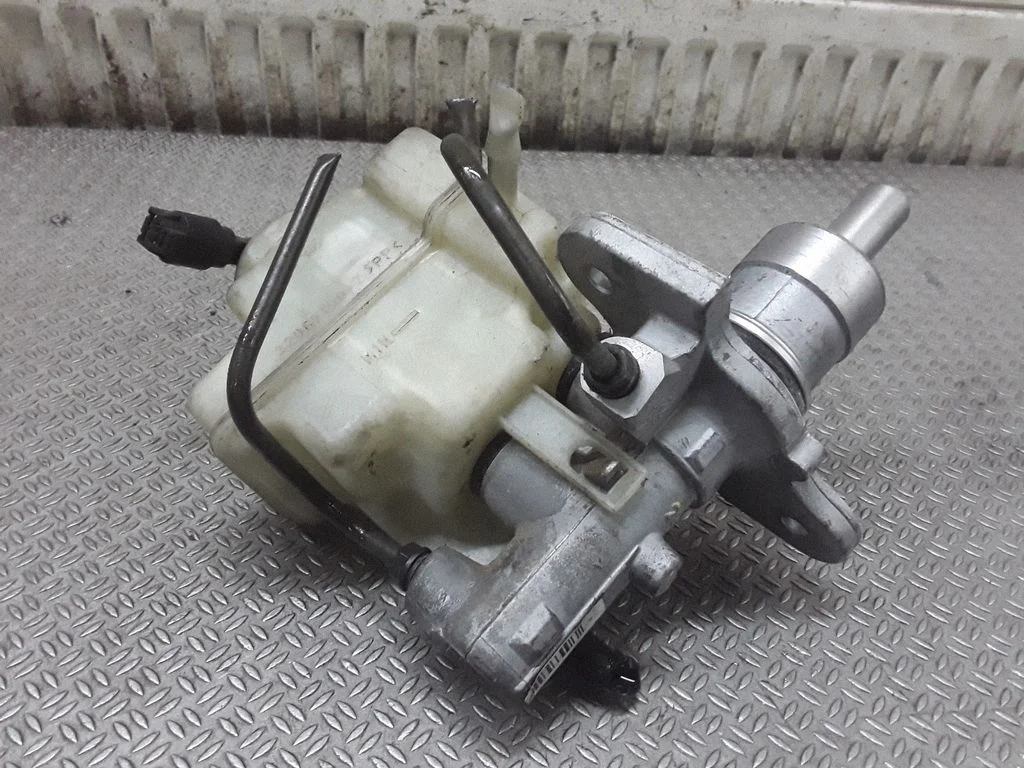 Piduri peasilinder – BMW 7-seeria E65 E66 (2001-2008)