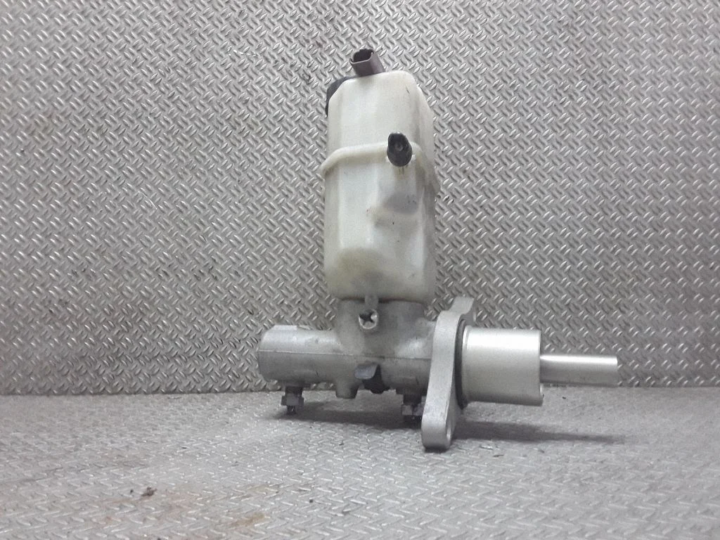 Master brake cylinder – Citroen C5 (2008-2016)