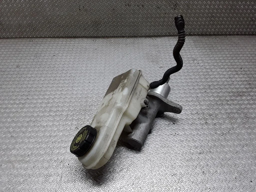 Pompa hamulcowa 32067272D