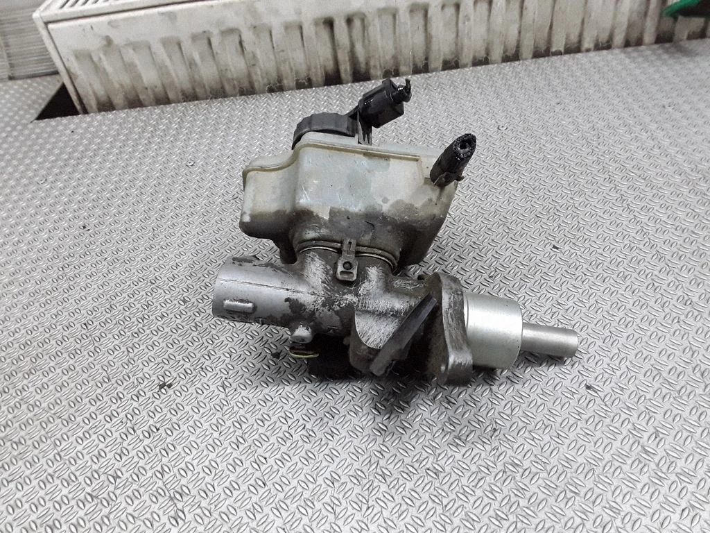 Master brake cylinder 1K1611301C