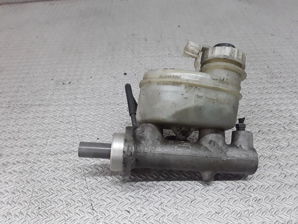 Master brake cylinder 03350884201