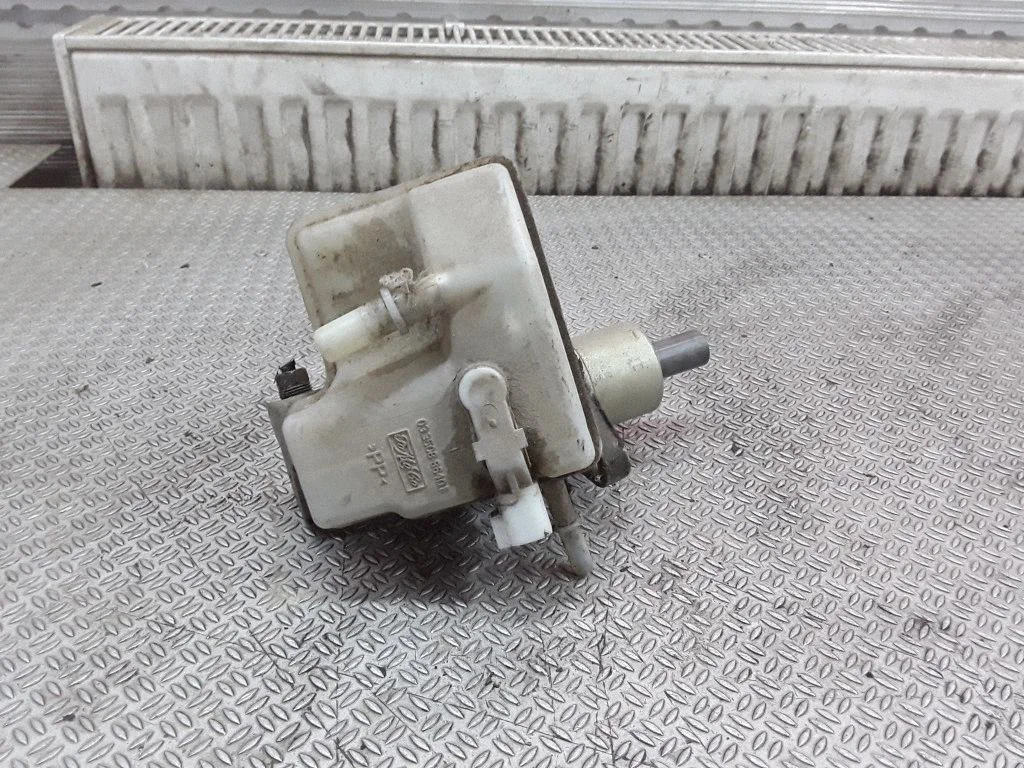 Master brake cylinder – Ford Focus C-MAX (2003-2010)