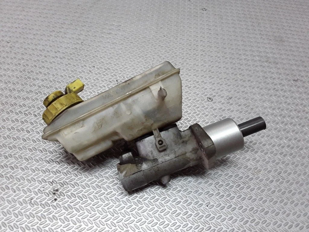 Pompa hamulcowa 7M1611303