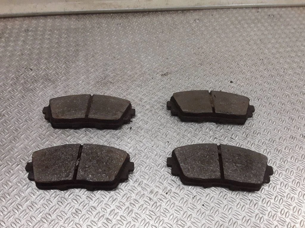 Klocki hamulcowe (przednie)