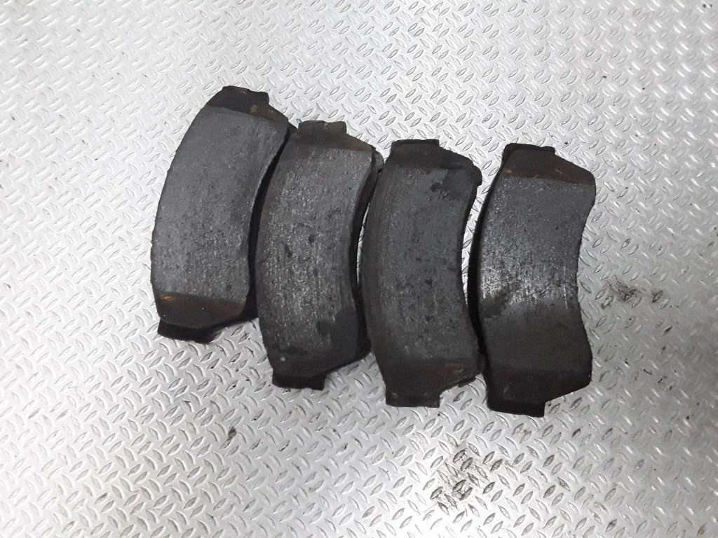 Klocki hamulcowe (przednie)