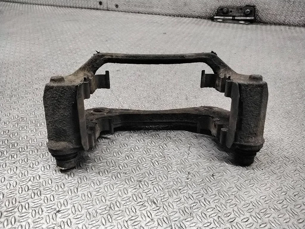 Front Brake Caliper Pad/Carrier