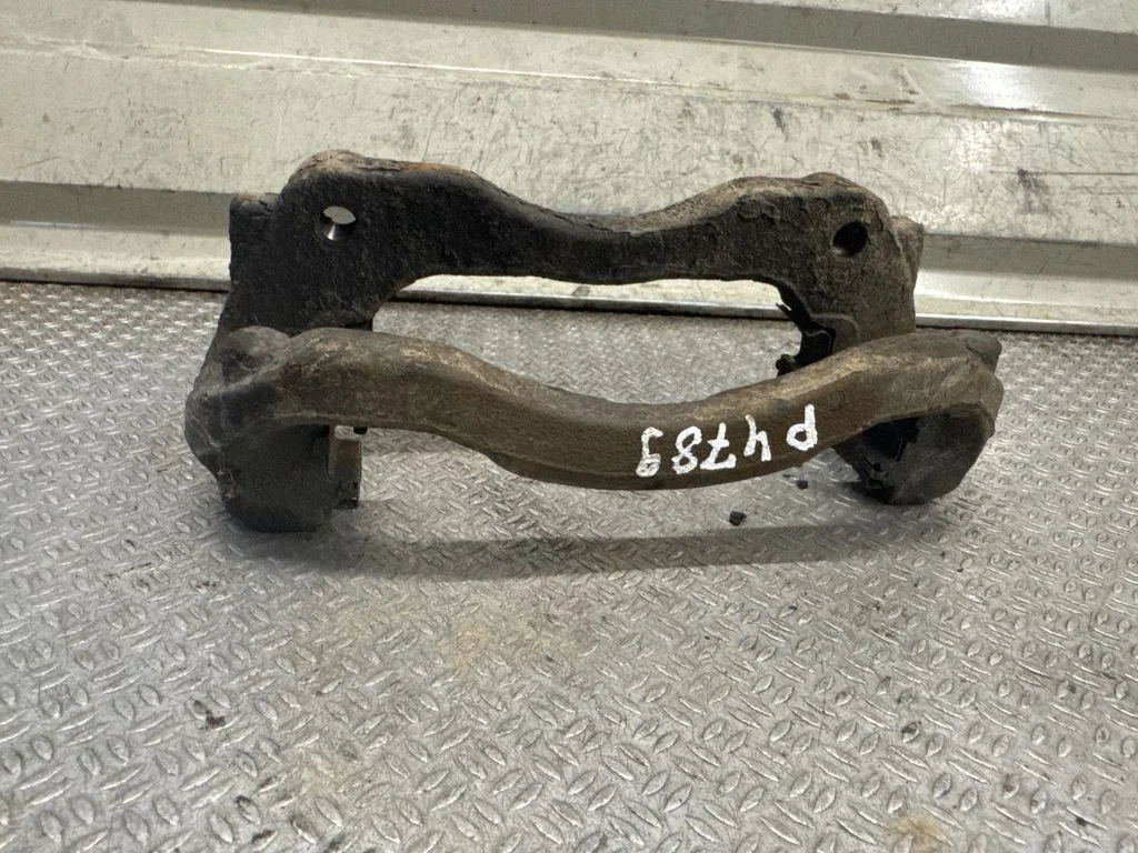 Piduriklotside hoidik/kandur (esimene)
