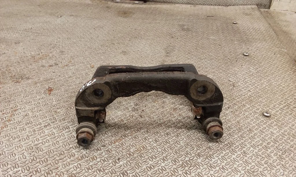 Front Brake Caliper Pad/Carrier