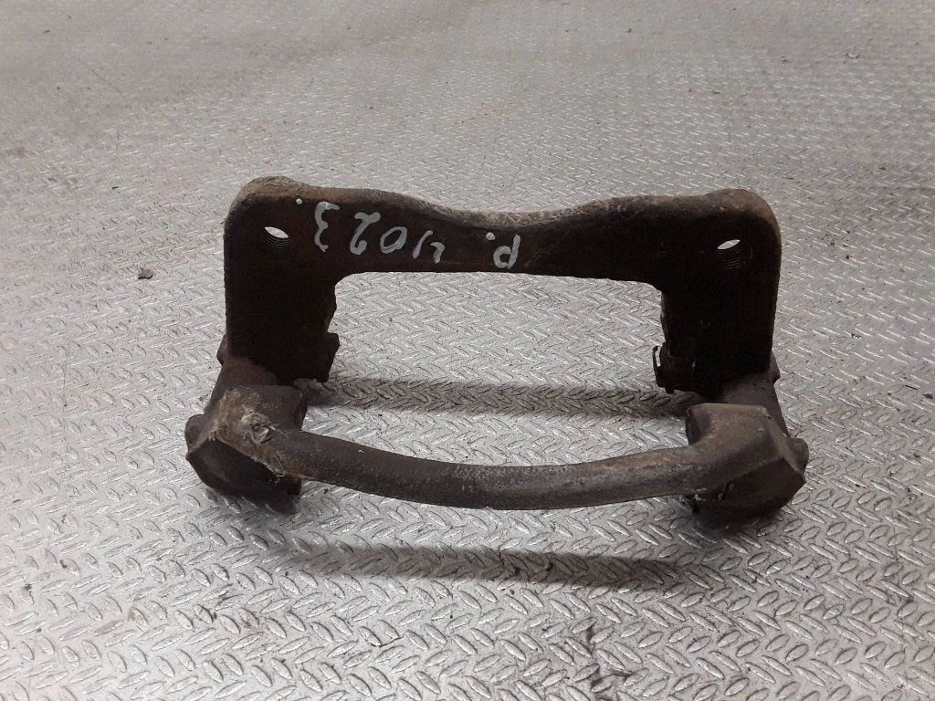Piduriklotside hoidik/kandur (esimene)