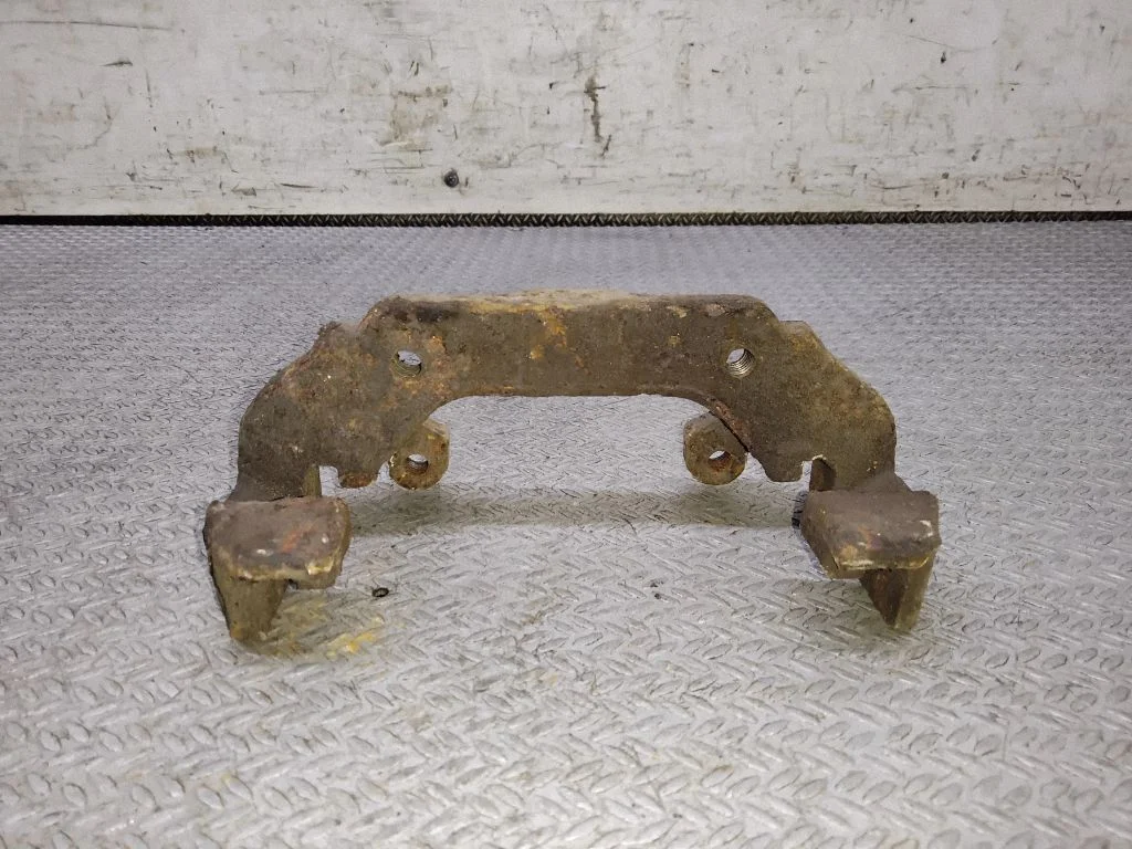 Piduriklotside hoidik/kandur (esimene)