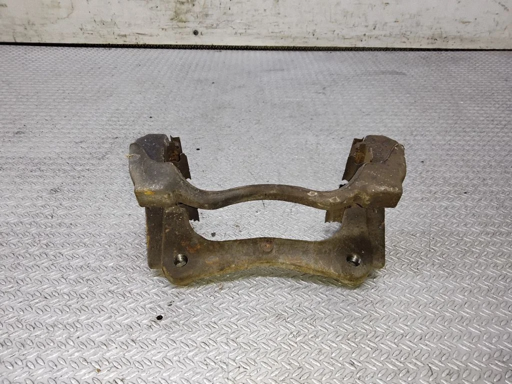 Piduriklotside hoidik/kandur (esimene)