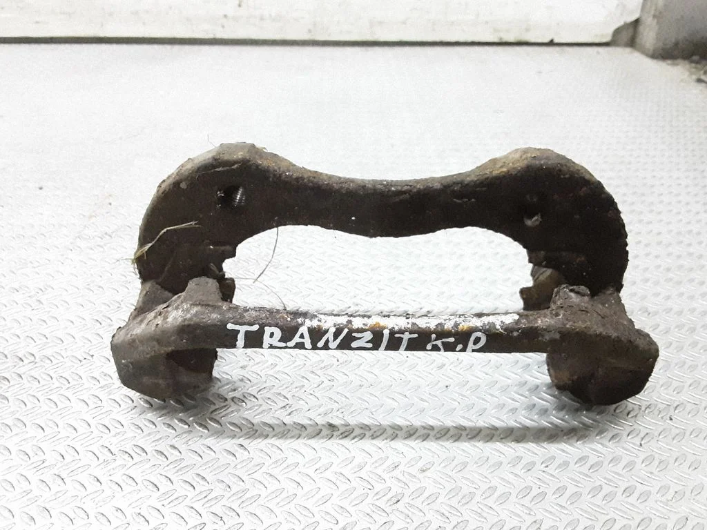Piduriklotside hoidik/kandur (esimene) – Ford Transit -  Tourneo Connect (2003-2008)