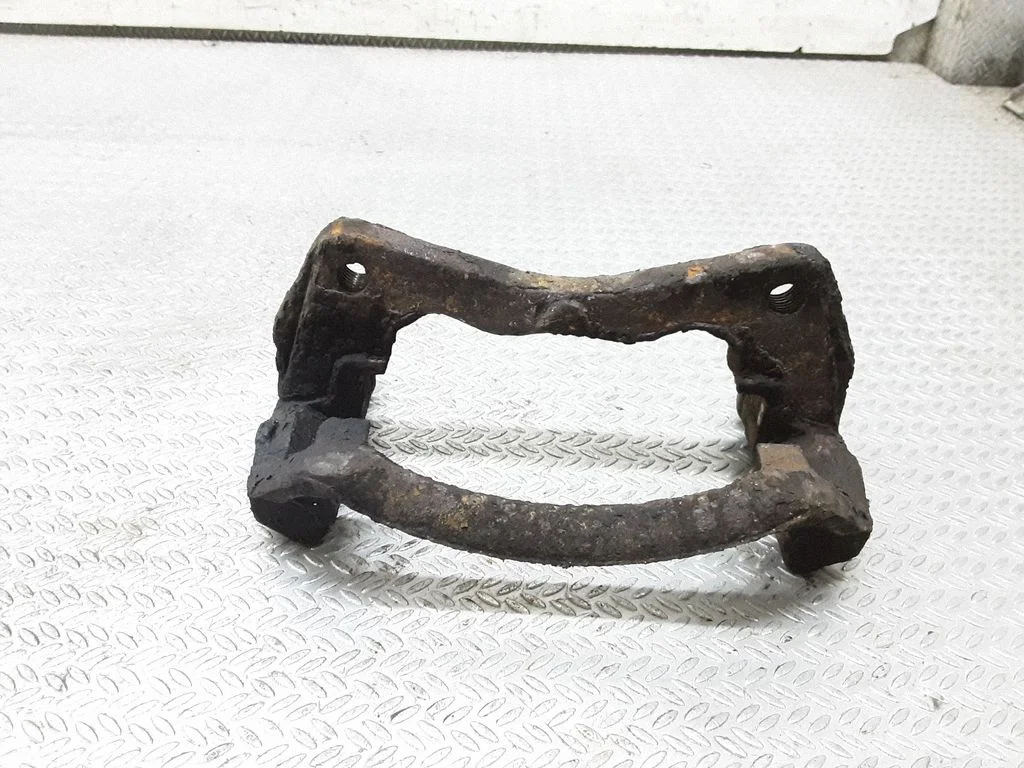 Piduriklotside hoidik/kandur (esimene)