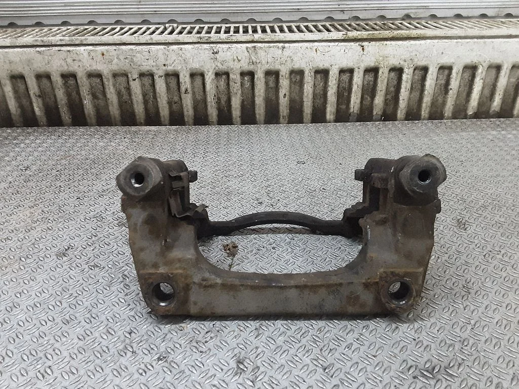 Front Brake Caliper Pad/Carrier