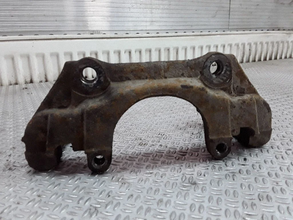Front Brake Caliper Pad/Carrier – Opel Meriva A (2003-2010)