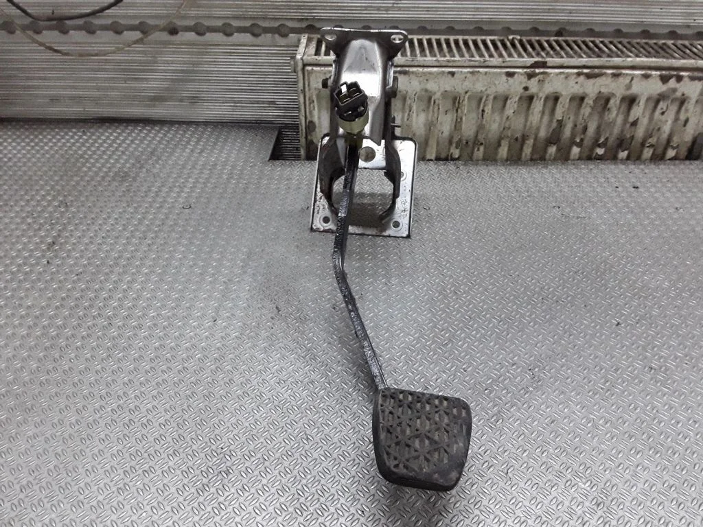 Brake pedal