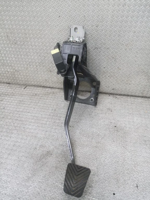 Piduripedaal – KIA Ceed (2006-2012)