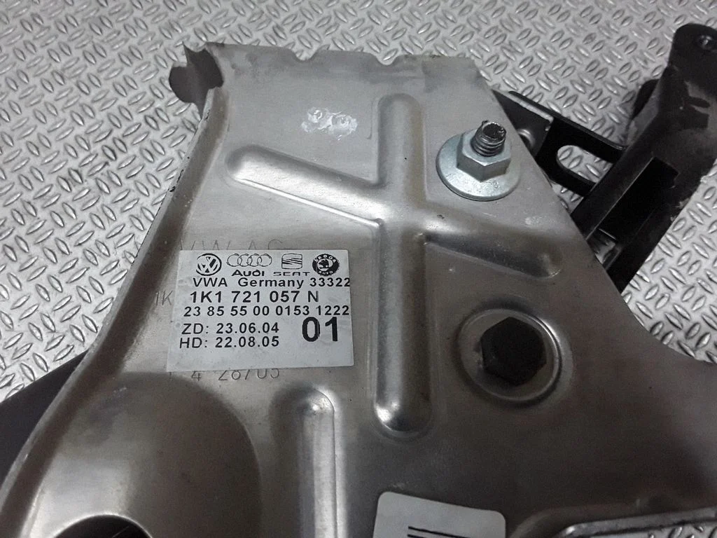 Brake pedal – Skoda Octavia Mk2 (1Z) (2004-2013)