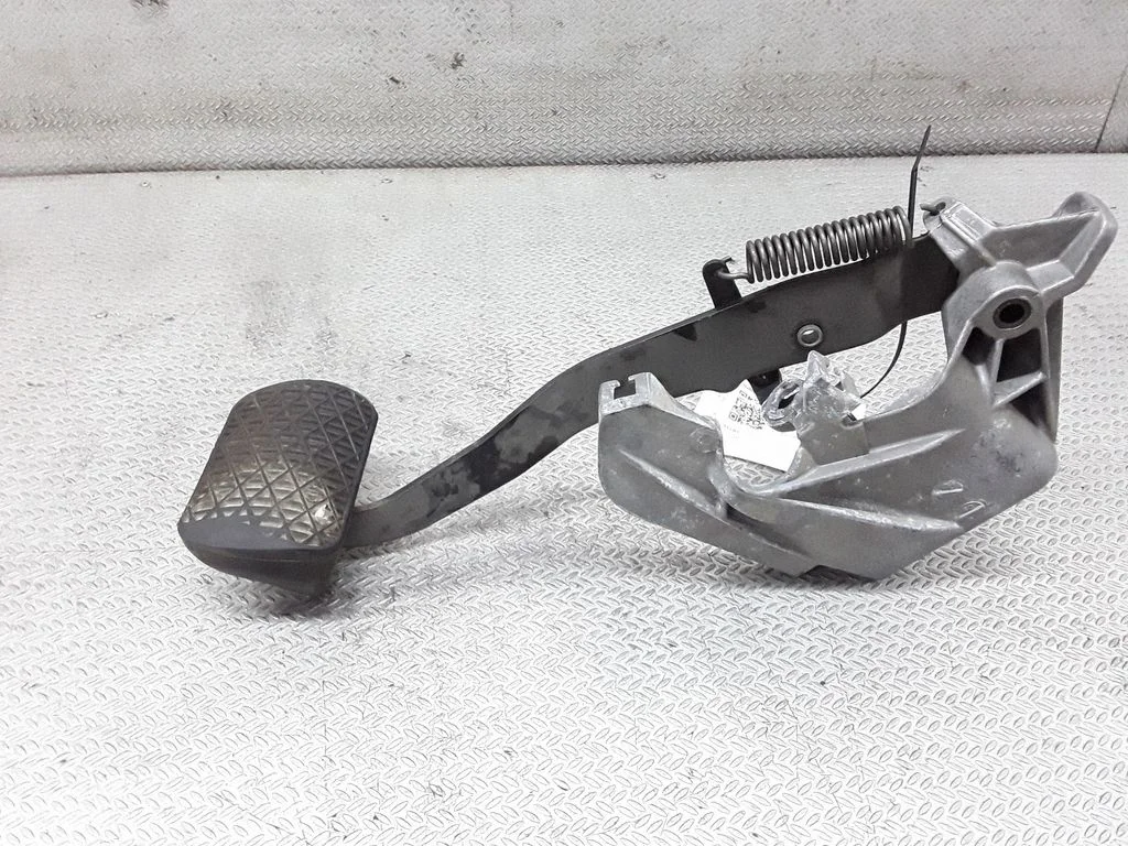 Brake pedal PP163290004