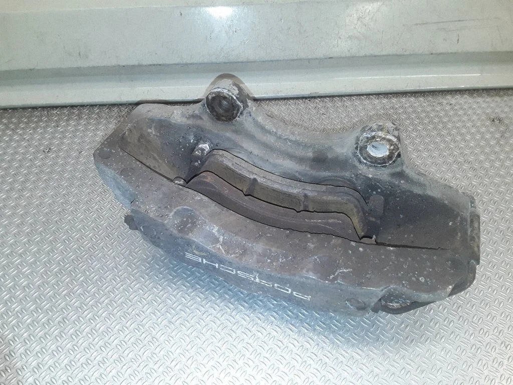 Esimene pidurisadul – vasak