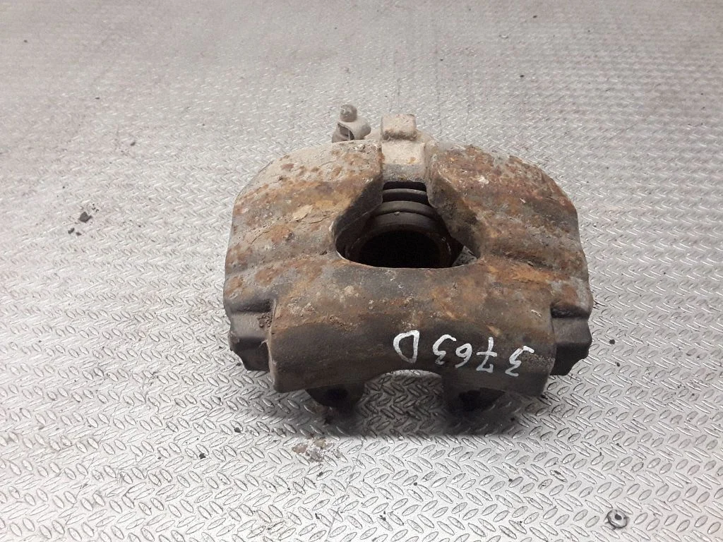 Priekšējais bremžu suports – labā