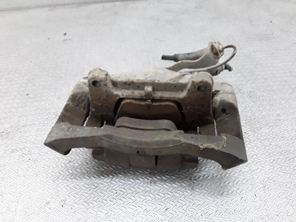 Esimene pidurisadul – vasak