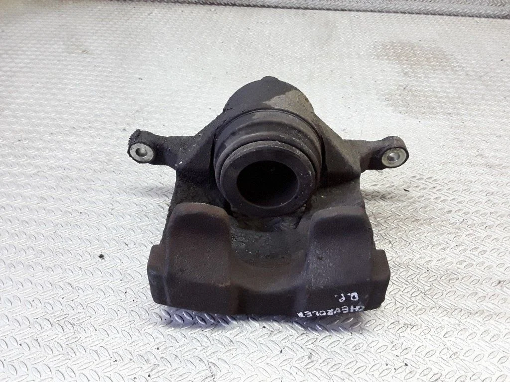 Front brake caliper – Chevrolet Cruze (2009-2016)