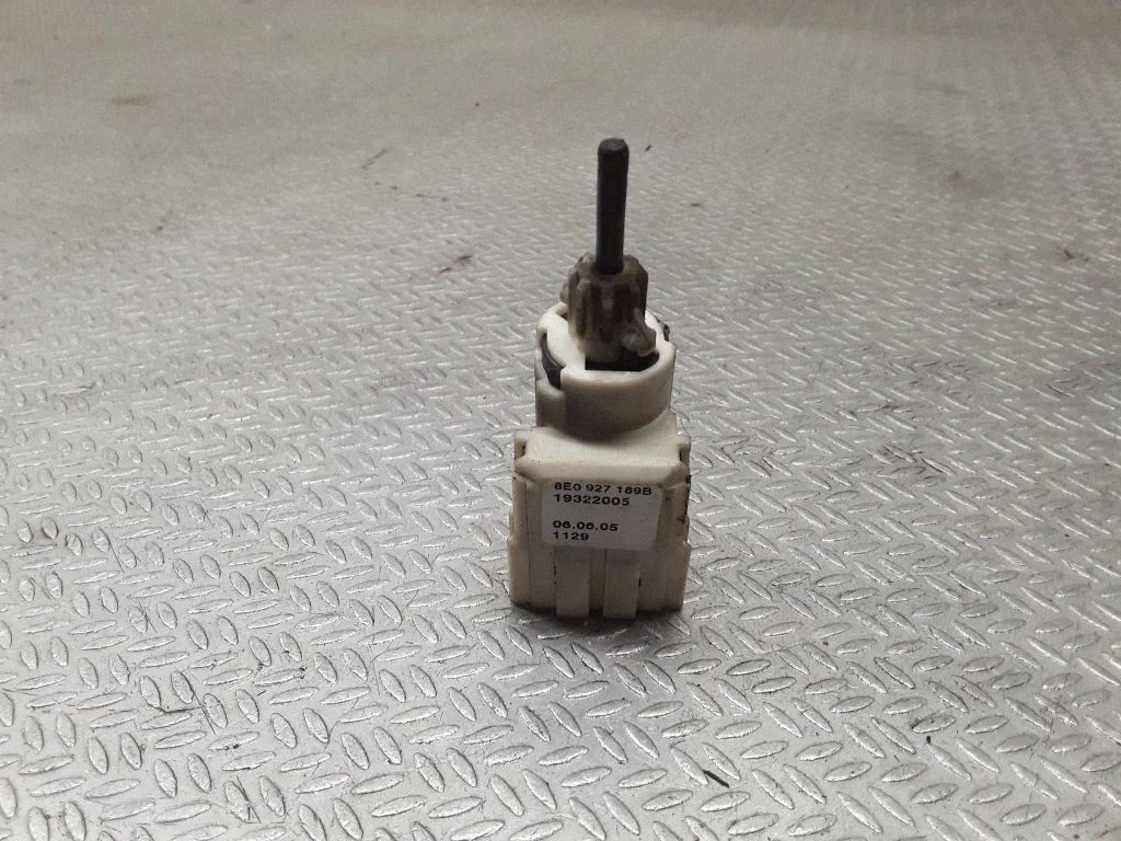 Brake pedal sensor switch – Audi A4 S4 B7 8E 8H (2005-2008)